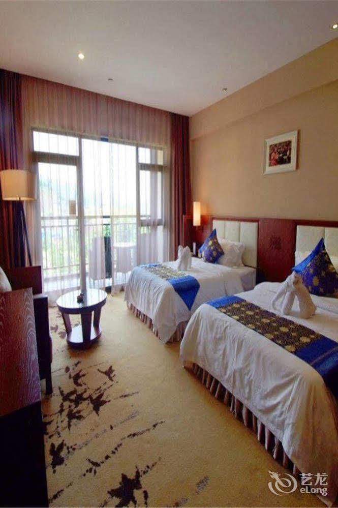 Liuzhou Sanjiangxian Dongxiangguo Hotel מראה חיצוני תמונה