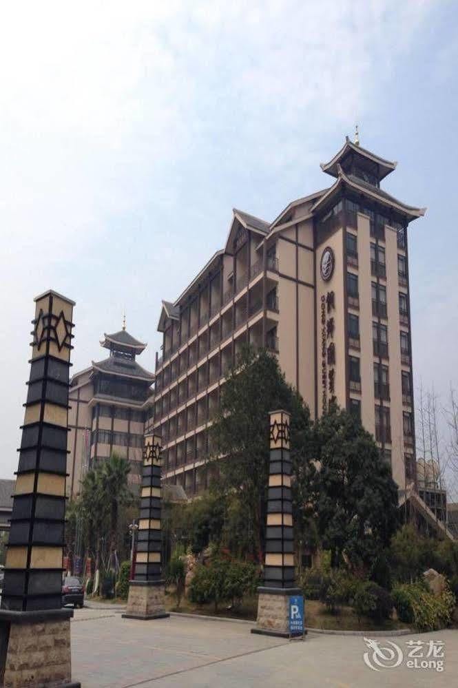 Liuzhou Sanjiangxian Dongxiangguo Hotel מראה חיצוני תמונה