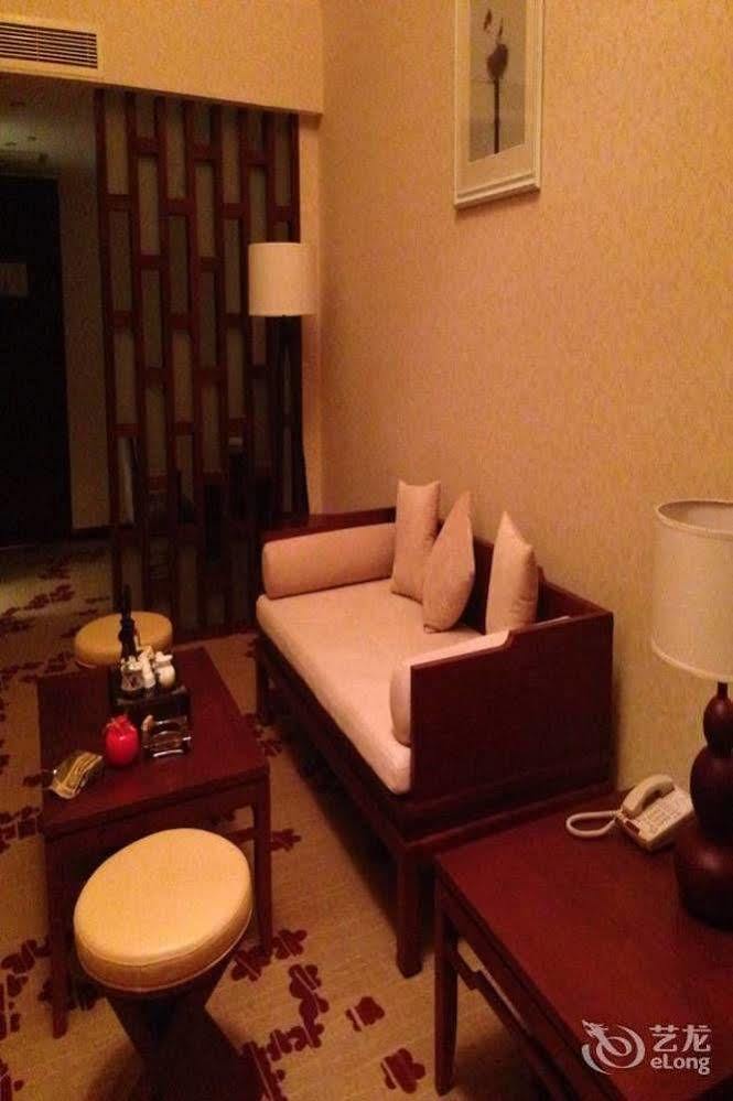 Liuzhou Sanjiangxian Dongxiangguo Hotel מראה חיצוני תמונה